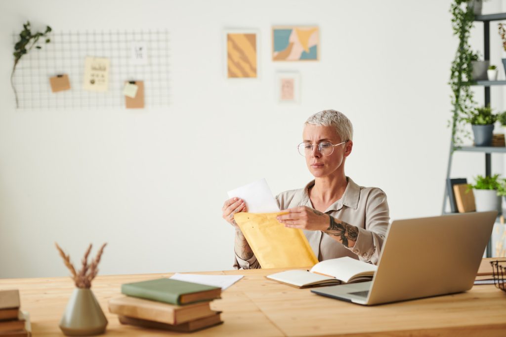 combien de temps met une lettre pour arriver à destination